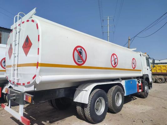 석유 저장 연료 탱크 트럭 6X4 사각형 타입-300L 연료 탱크 시노트럭 9000kg