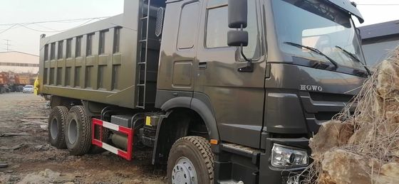 HOWO 6*4 덤프 트럭 중고 10 타이어 회색 색상 시노트럭 351-450hp 8500*2496*3450 mm