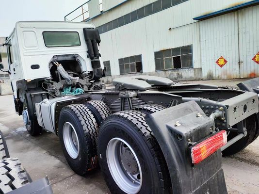 고마력 수동 변속기 HOWO 6X4 400L ISO 인증 트랙터 트럭