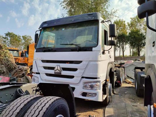 강력한 351-450hp Shacman 6 * 4 트랙터 트럭과 높은 호스 파워와 12r22.5 타이어