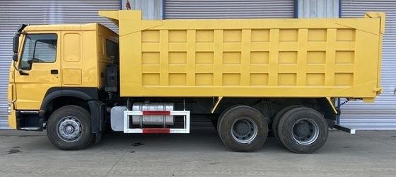 수동 변속기 Sinotruck HOWO 40톤 6X4 10 휠 덤프 트럭 성능