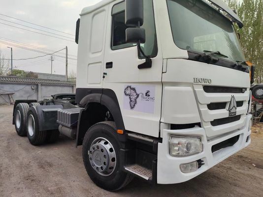 시노트럭 HOWO 6X4 트랙터 트럭 351-450마력, 6-8L 엔진 용량
