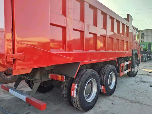 빨간색 Sinotruk HOWO 6X4 351 450HP 덤프 트럭 수동 변속기 8×4 드라이브 휠