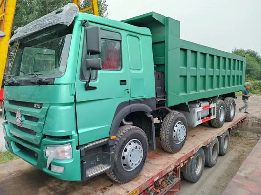 시노트룩 HOWO 371/400/420/380HP 8X4 12 휠 덤프 트럭 및 사용