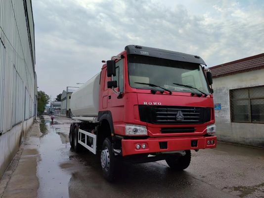 높은 용량 Sinotruck HOWO 6*4 10바퀴 연료 탱크 트럭 18 사각형 DOT 인증