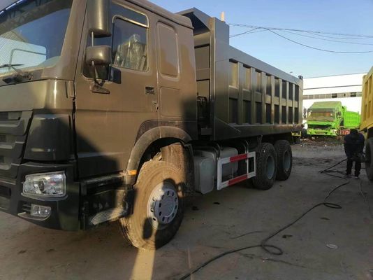 반사 타이어 디자인 Sinotruk HOWO 6*4 무거운 짐을 당기기 위한 덤프 트럭 ≤5석