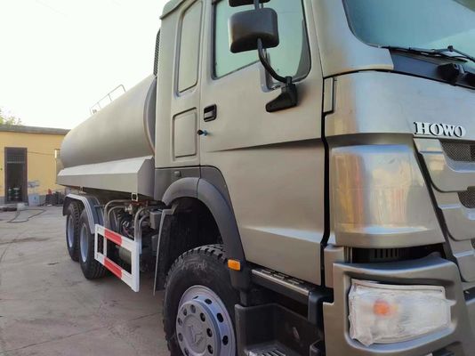 반사 타이어 디자인 Sinotruk HOWO 380HP 당신의 사업을위한 물 공급 트럭