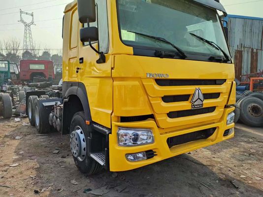 사용 된 노란색 Sinotruk HOWO 6*4 트랙터 트럭 30톤 40톤 수동 변속기와