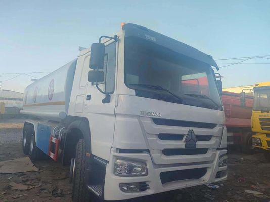 4-6L 엔진 용량 6X4 탄소 강철 연료 탱커 트럭 오일 가스 디젤 25000 리터