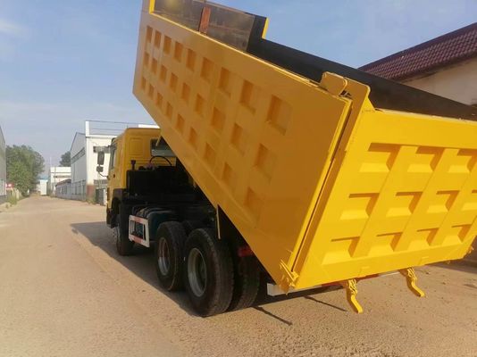 10 휠 Sinotruk HOWO 덤퍼 트럭 노란색 색상 티퍼 6X4 덤핑용 광산 트럭