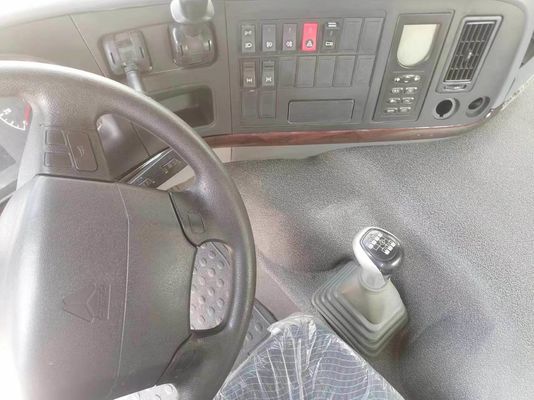 6X4 HOWO 트랙터 트럭 420HP 351-450hp 호스 파워와 함께 중고 트랙터 머리