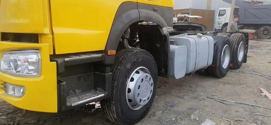 6X4 HOWO 트랙터 트럭 420HP 351-450hp 호스 파워와 함께 중고 트랙터 머리