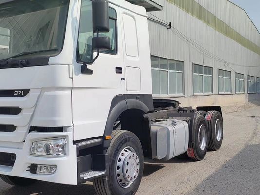 6-8L 수동 변속기 Sinotruk HOWO 6*4 중량물 운송용 트랙터 트럭
