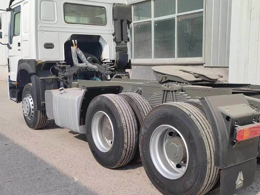 전문 디자인 사용 된 왼손 운전 Sinotruk HOWO T7h 440HP 500HP 6X4 트랙터 트럭