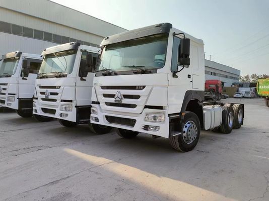 흰색 Sinotruk HOWO 6*4 트랙터 트럭 351-450마력 좋은 상태