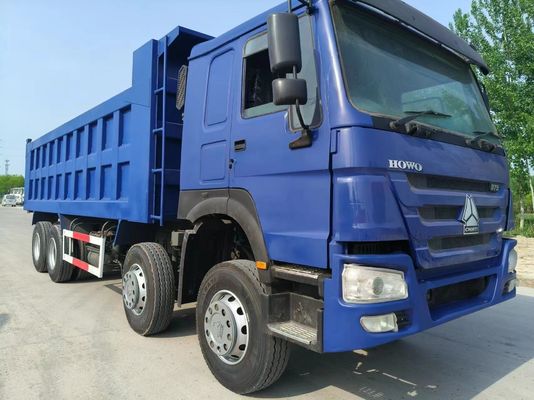 파란색 사용 된 Sinotruk HOWO 8 * 4 덤프 트럭 6-8L 엔진 용량 및 오른손 운전