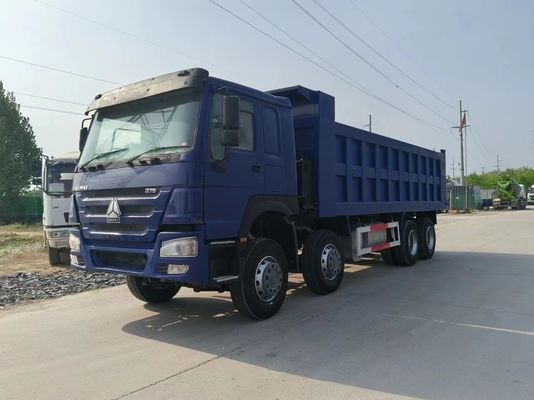 파란색 사용 된 Sinotruk HOWO 8 * 4 덤프 트럭 6-8L 엔진 용량 및 오른손 운전