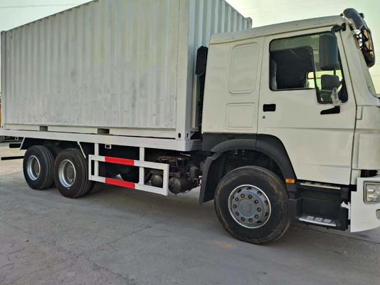 6*4 방사선 타이어 디자인 Sinotruck HOWO 흰색 중고 트럭 10 드라이브 휠용 타이어