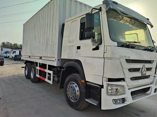 6*4 방사선 타이어 디자인 Sinotruck HOWO 흰색 중고 트럭 10 드라이브 휠용 타이어