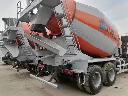 6×4 Sinotruck HOWO 8500x2500x3600mm 크기의 믹싱 탱커 트럭