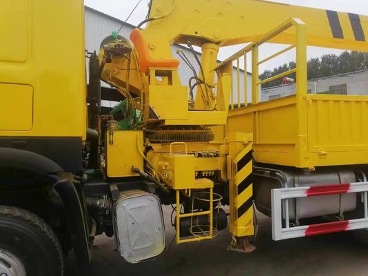 판매 맞춤형 Sinotruck HOWO 6*4 트럭에 장착 된 크레인 맞춤형 사양